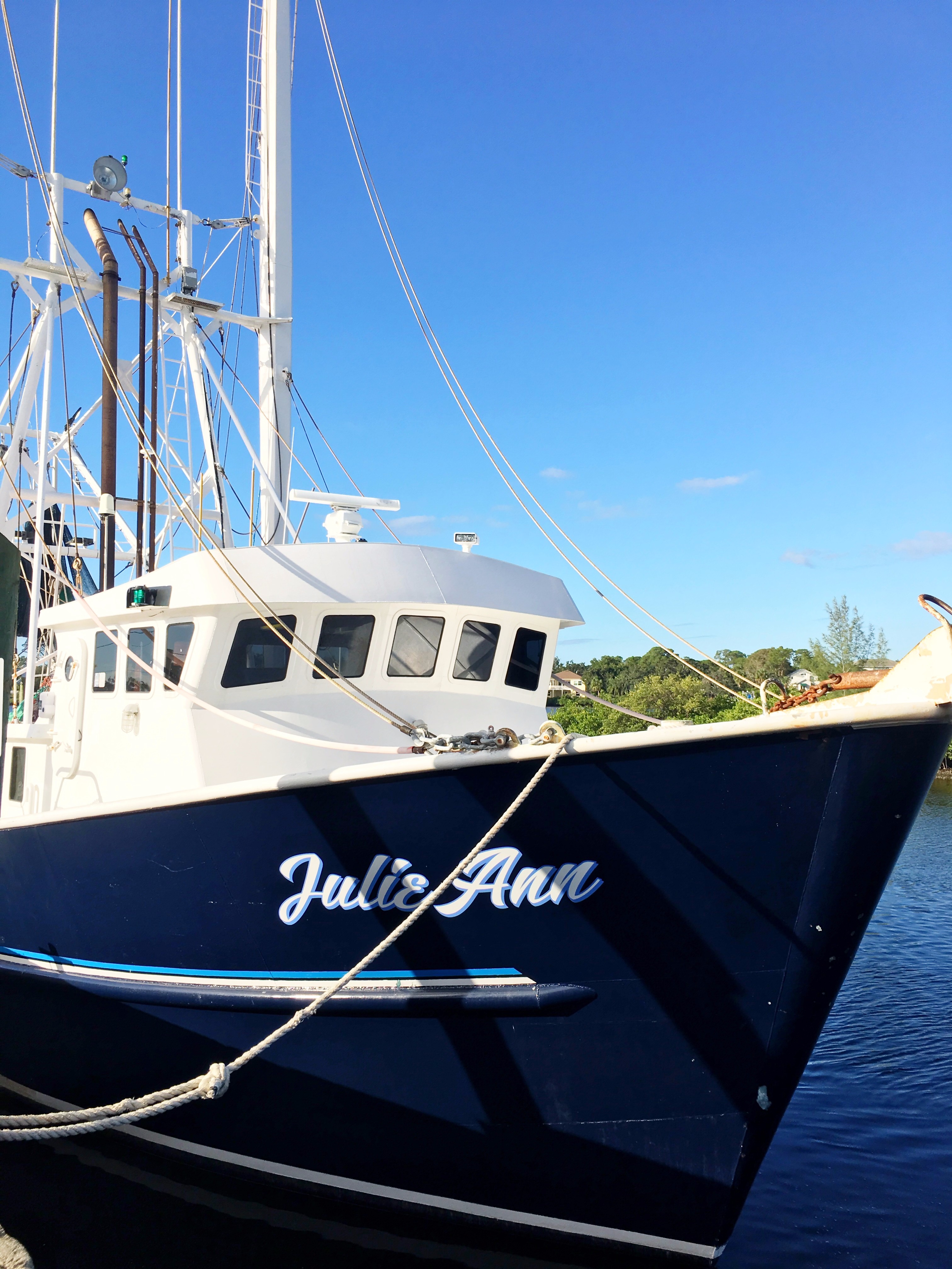 Rusty Bellies Waterfront Grill Inc - tp0odcz